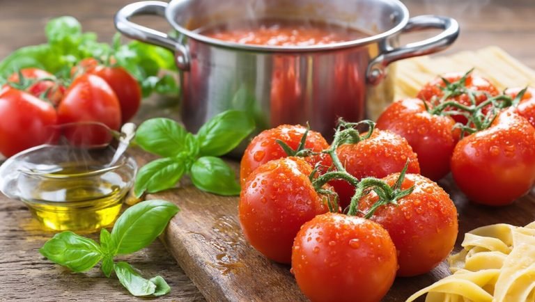 fresh tomato pasta sauce